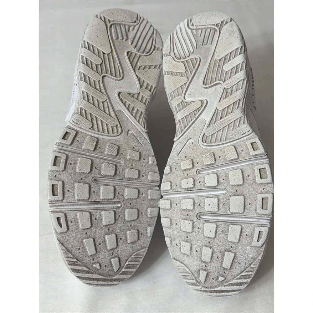 Nike Air Max Excee Sneakers Womens Size‎ 9 White Casual Shoes CD5432-121 Gym Fit